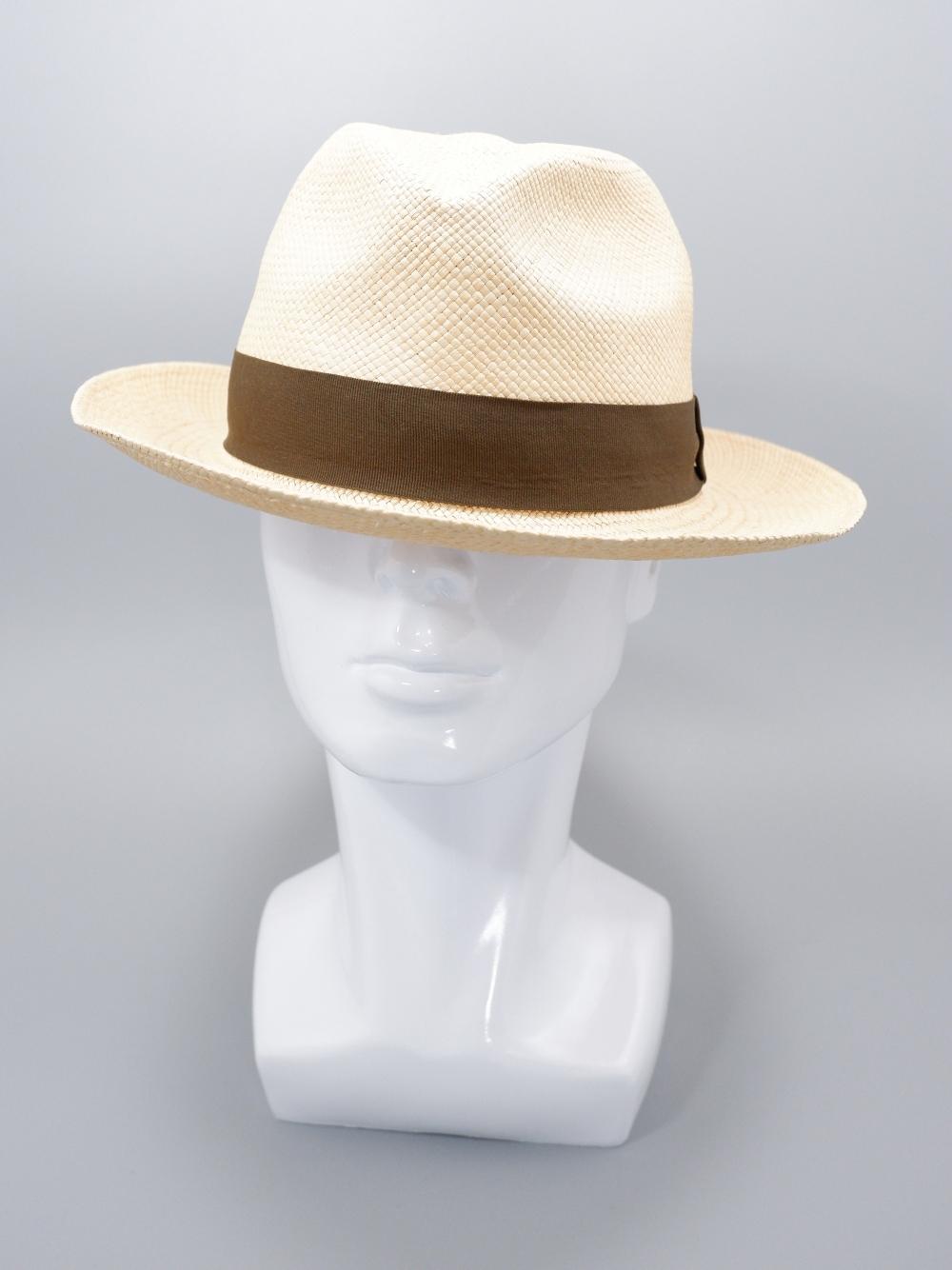 hatBR304b